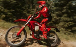 Read more about the article Why the 2024 GASGAS ES 500’s WP XPLOR Suspension Matters for Dual-Sport Riders near Gilbert, AZ