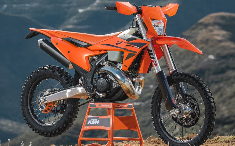You are currently viewing Discover the Technology of the 2025 KTM 250 XC-W Serving Scottsdale Riders