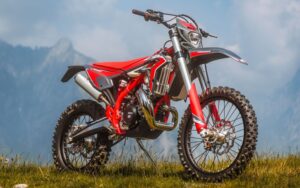 Read more about the article Trail-Friendly Confidence for Singletrack Riders around Temecula, CA — Why the 2026 Beta Xtrainer 300’s Low Seat Height and Oil Injection Matter