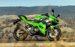 Read more about the article Can Shorter Riders Comfortably Fit the 2026 NINJA® 500 near Surprise, AZ?