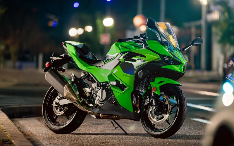Read more about the article Why the 2026 Kawasaki NINJA® 500 SE ABS Ergonomics and Tech Make Daily Riding Smoother around Waddell, AZ